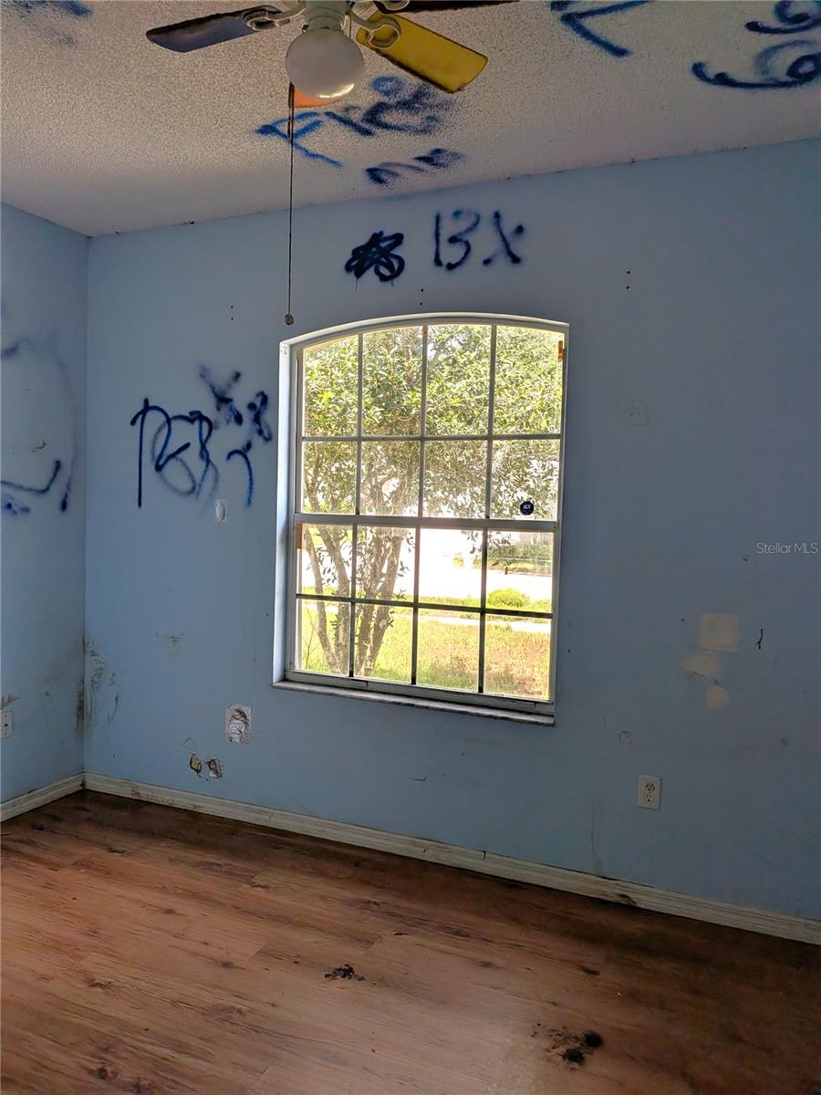 Image 17 of 21 For 22836 Marsh Wren Drive