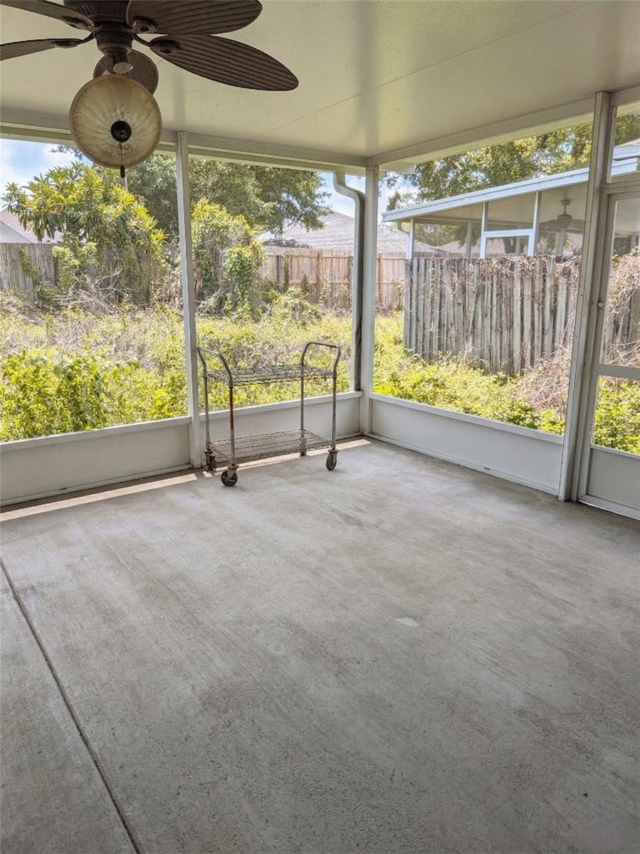 Image 18 of 21 For 22836 Marsh Wren Drive