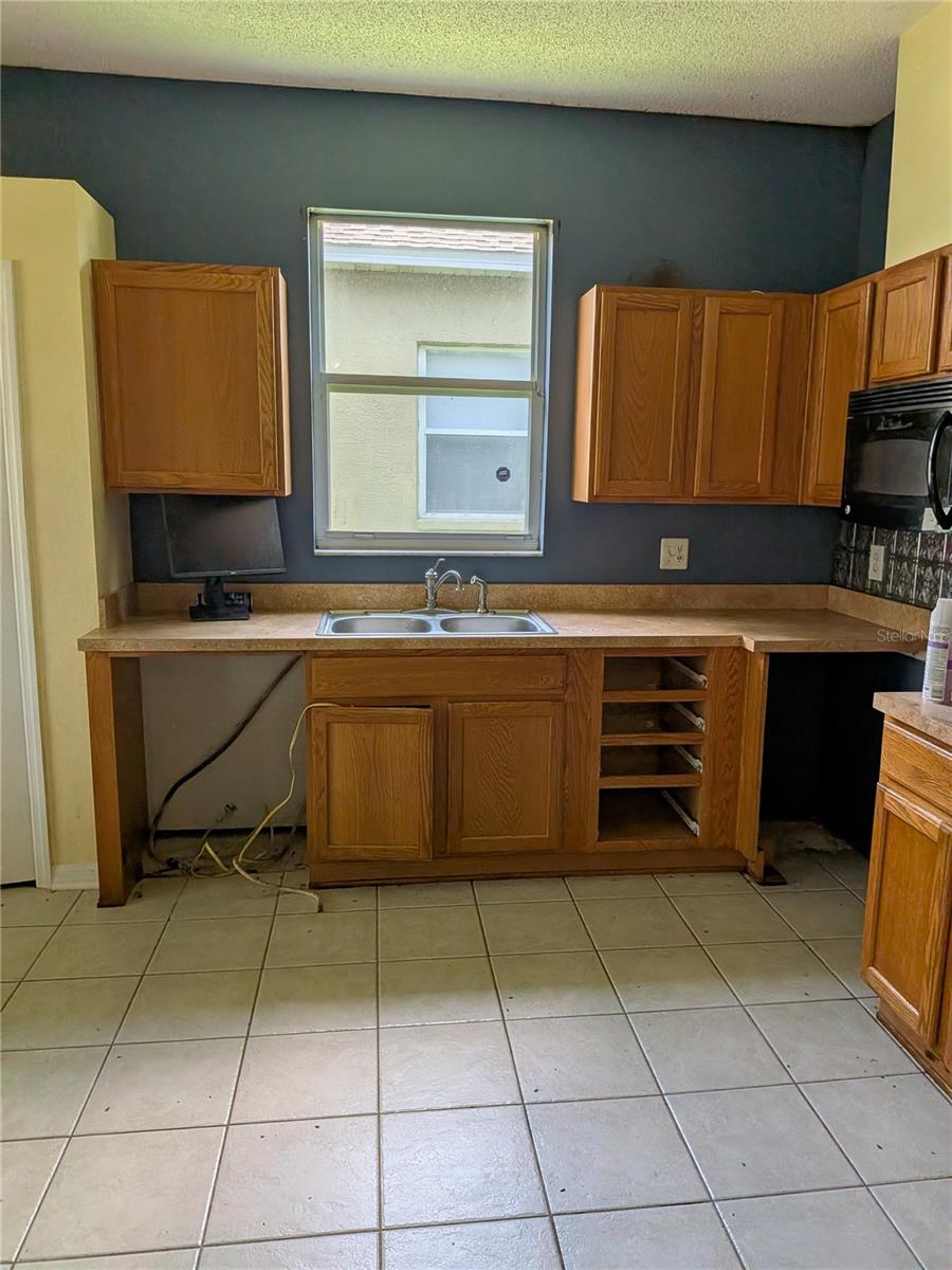 Image 7 of 21 For 22836 Marsh Wren Drive