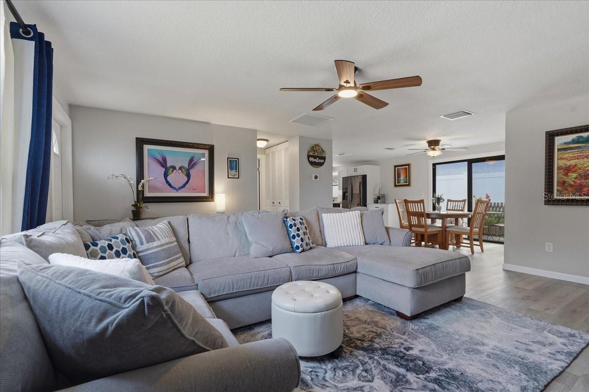 Image 15 of 43 For 300 Sweetgum Court