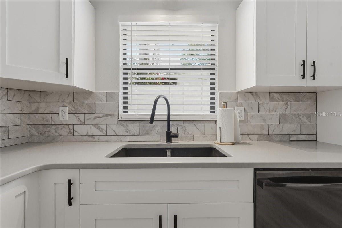 Image 19 of 43 For 300 Sweetgum Court