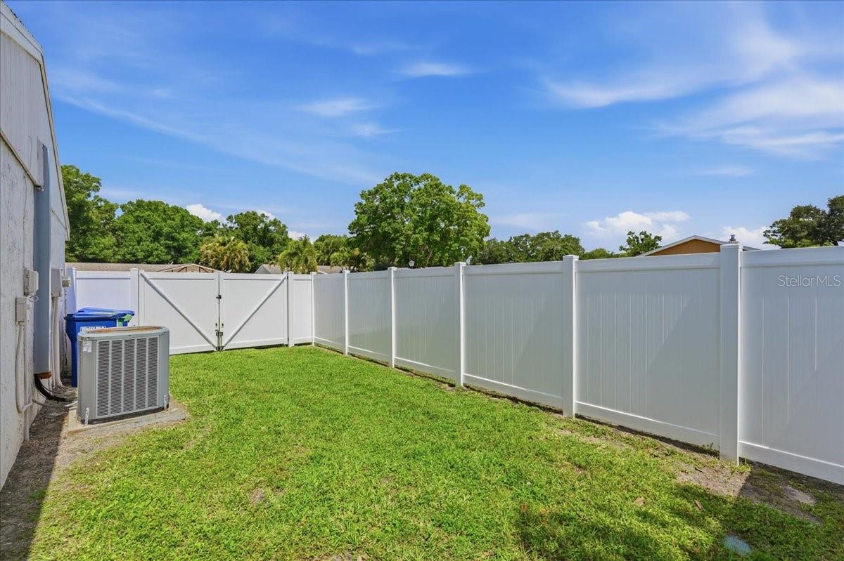 Image 37 of 43 For 300 Sweetgum Court