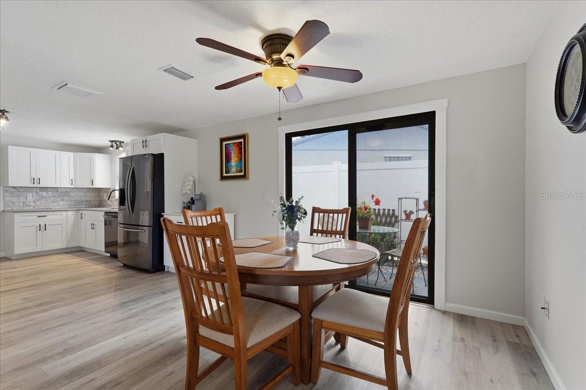 Image 7 of 43 For 300 Sweetgum Court