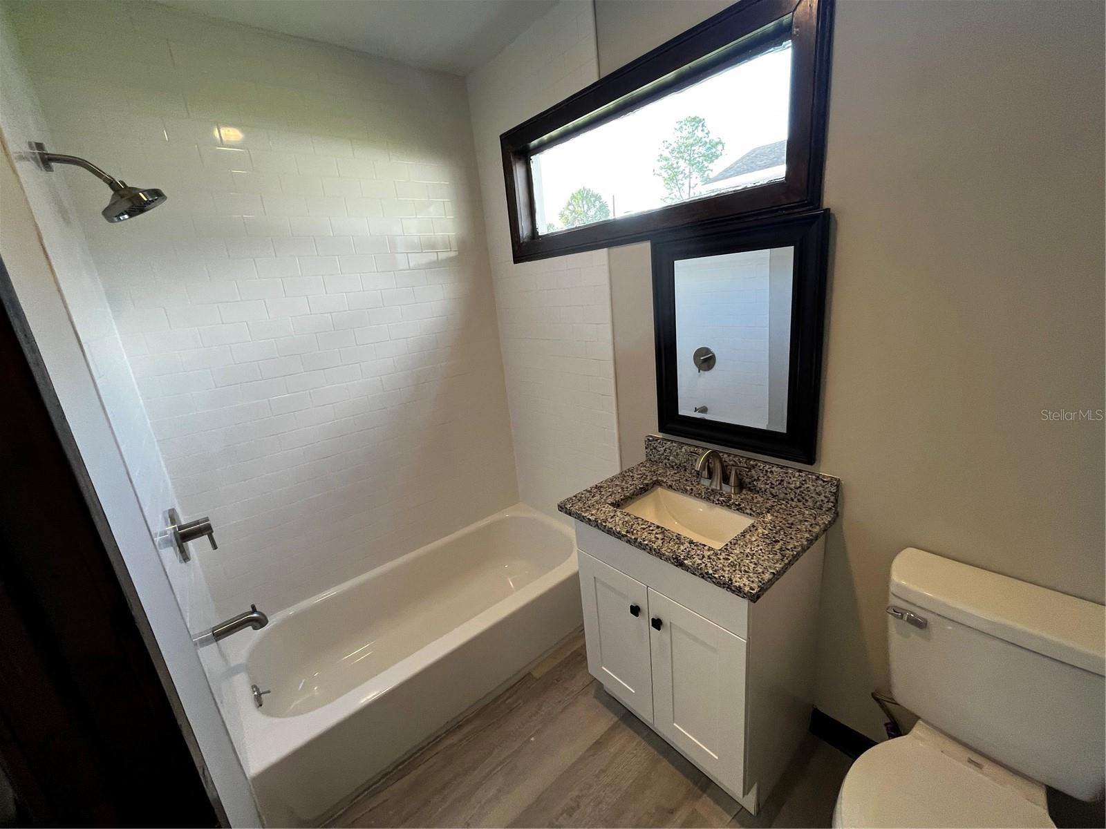 Image 24 of 34 For 402 Emma Street