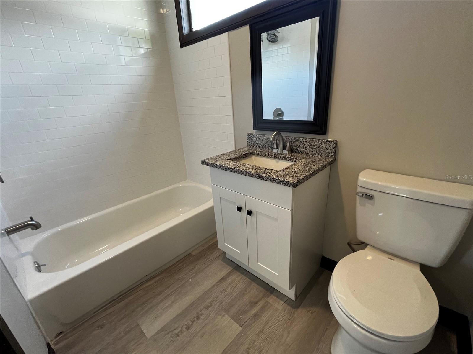 Image 25 of 34 For 402 Emma Street