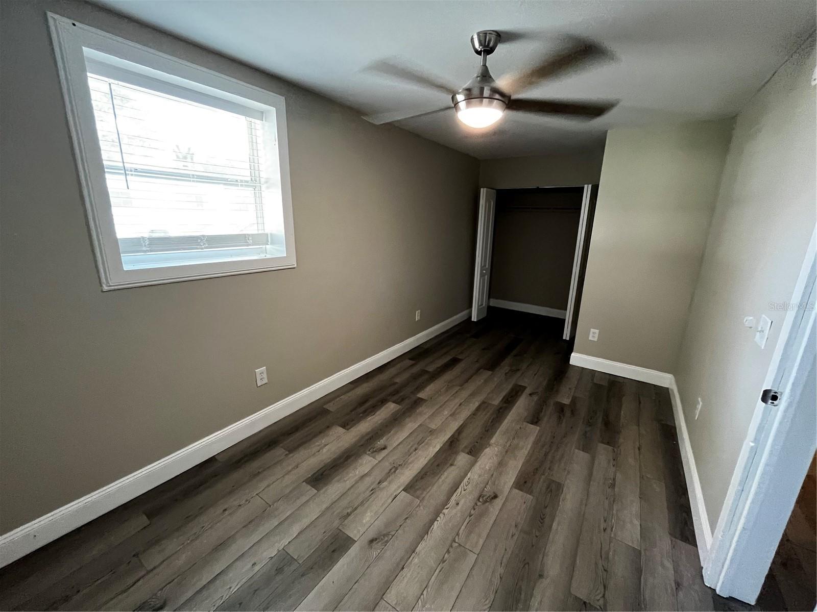 Image 29 of 34 For 402 Emma Street