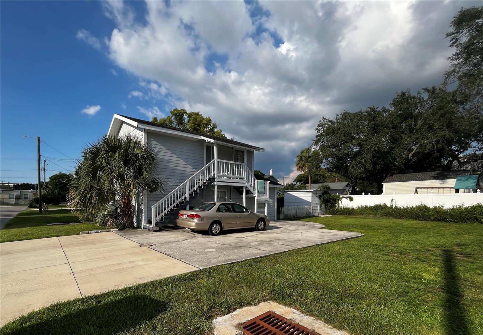 Image 6 of 34 For 402 Emma Street