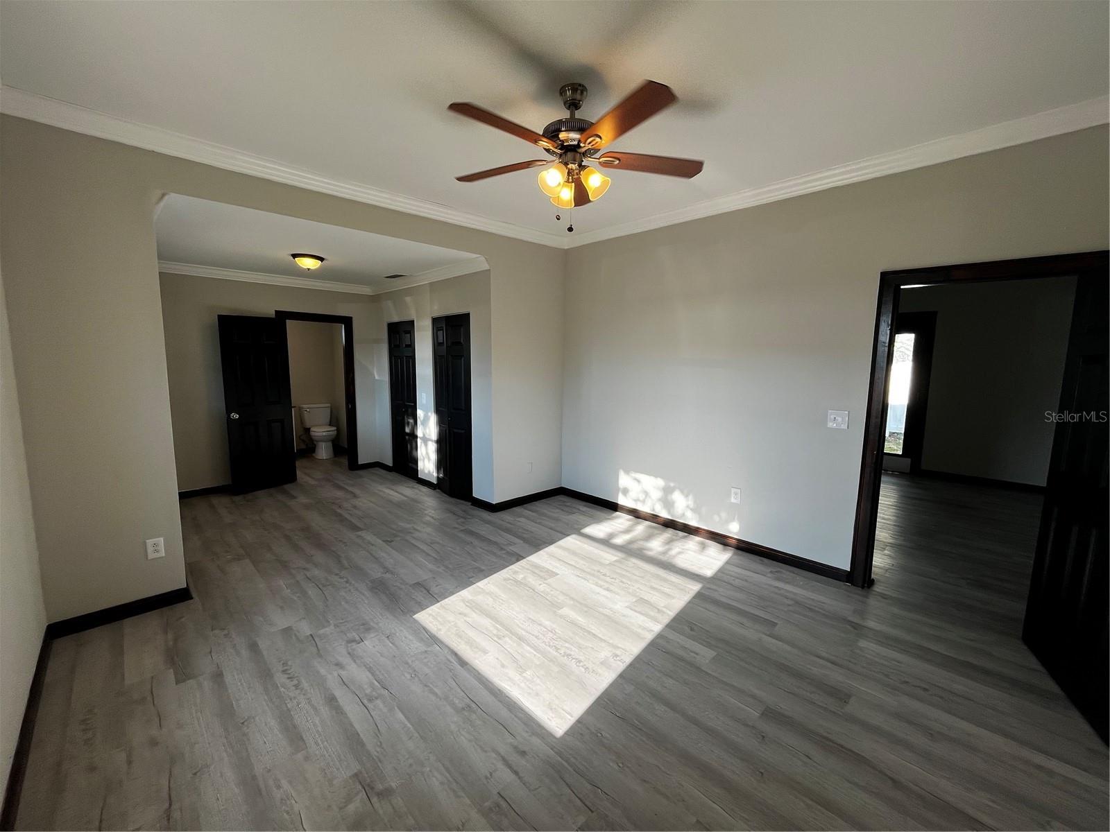 Image 9 of 34 For 402 Emma Street