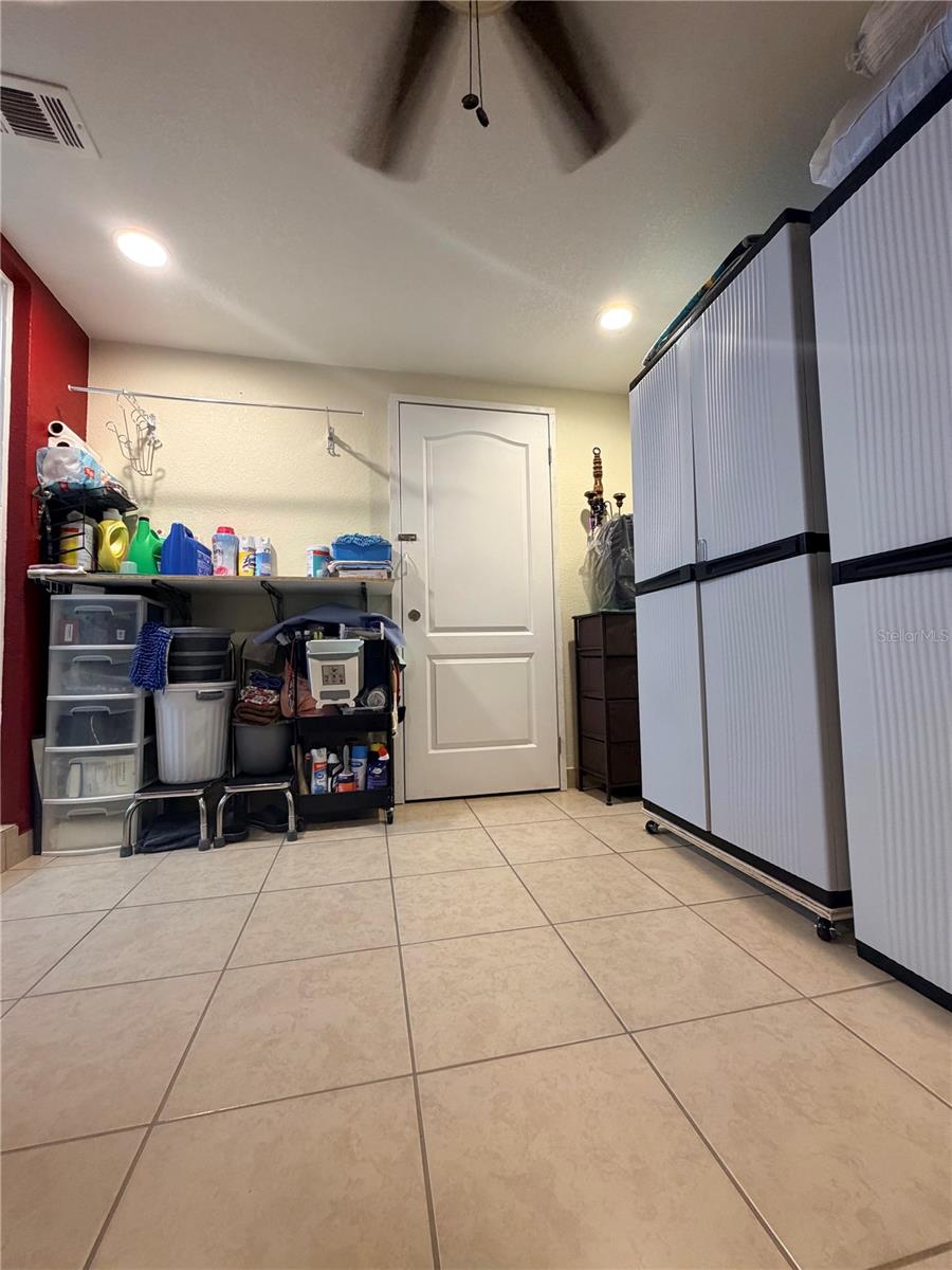 Image 14 of 36 For 1508 Knollwood Street