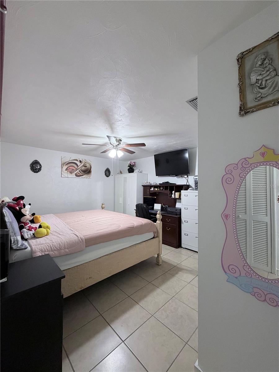 Image 21 of 36 For 1508 Knollwood Street