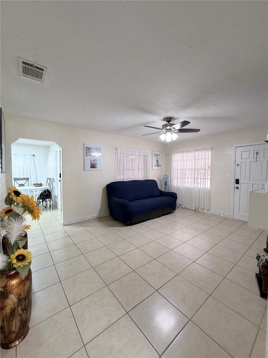 Image 8 of 36 For 1508 Knollwood Street