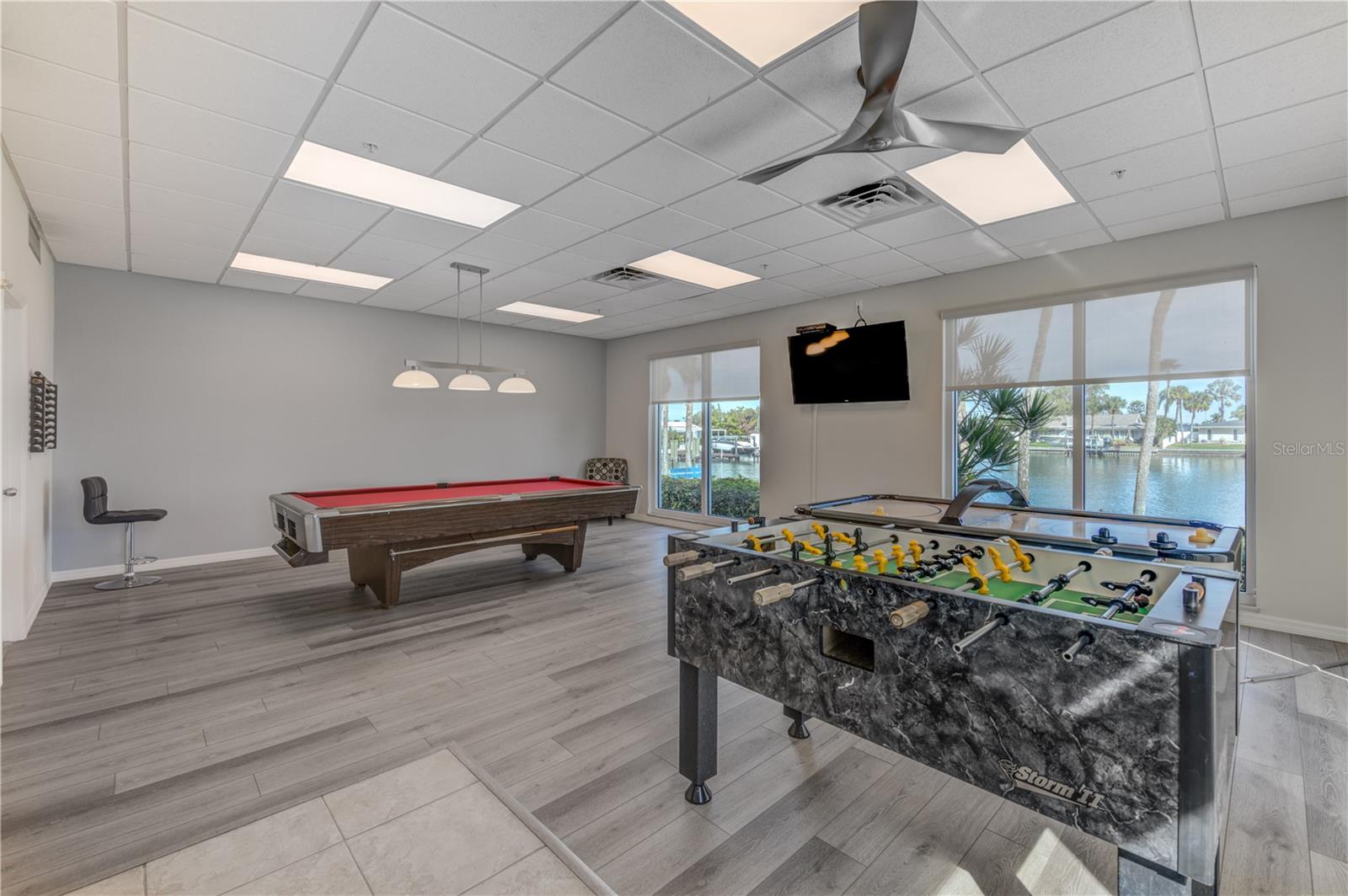 Image 17 of 23 For 400 64th Avenue 901