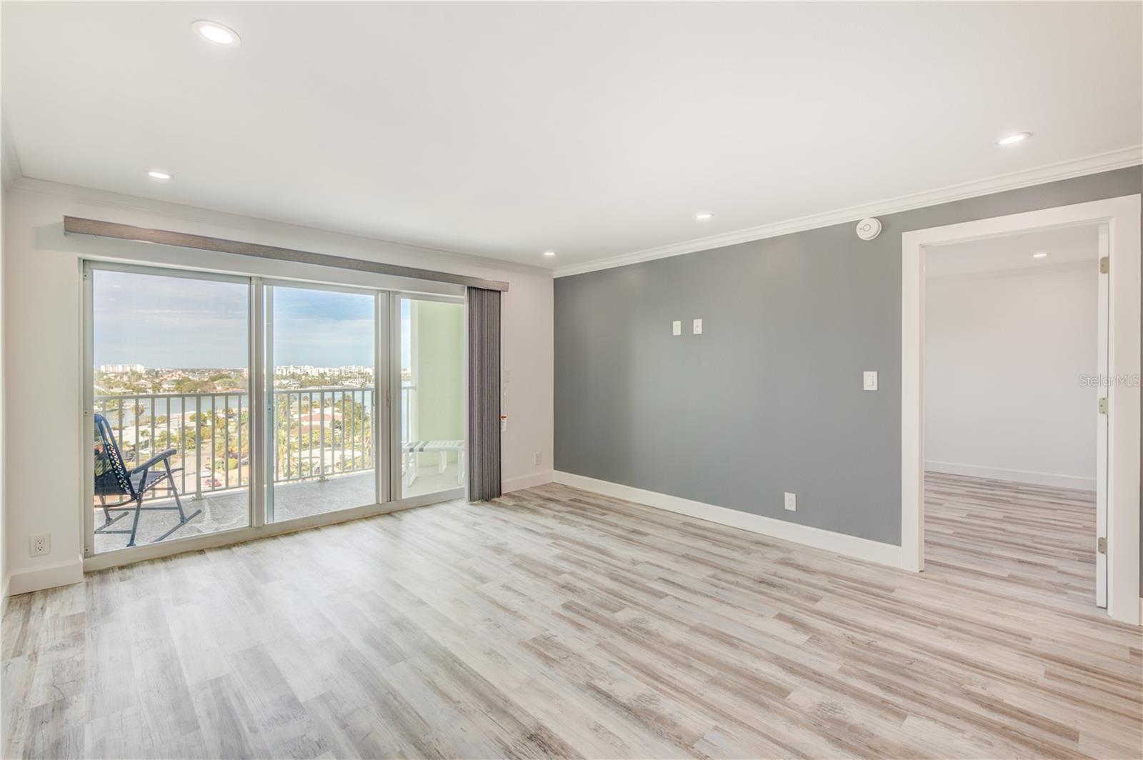 Image 5 of 23 For 400 64th Avenue 901