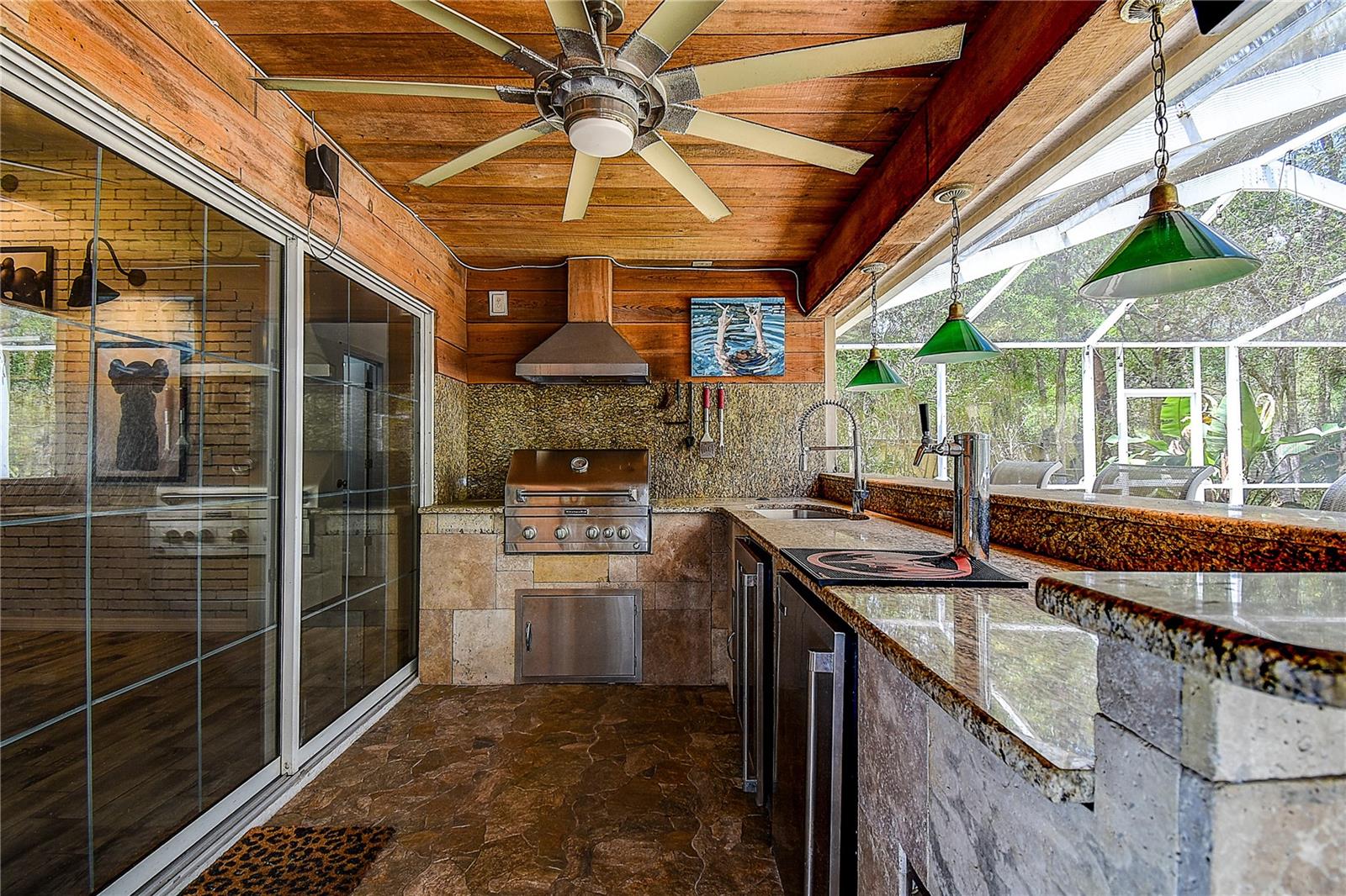 Listing photo id 29 for 9641 Fulton Avenue