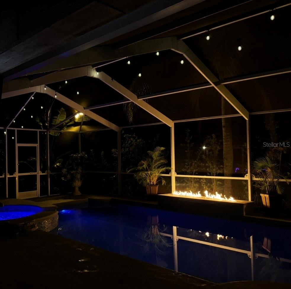 Listing photo id 35 for 9641 Fulton Avenue