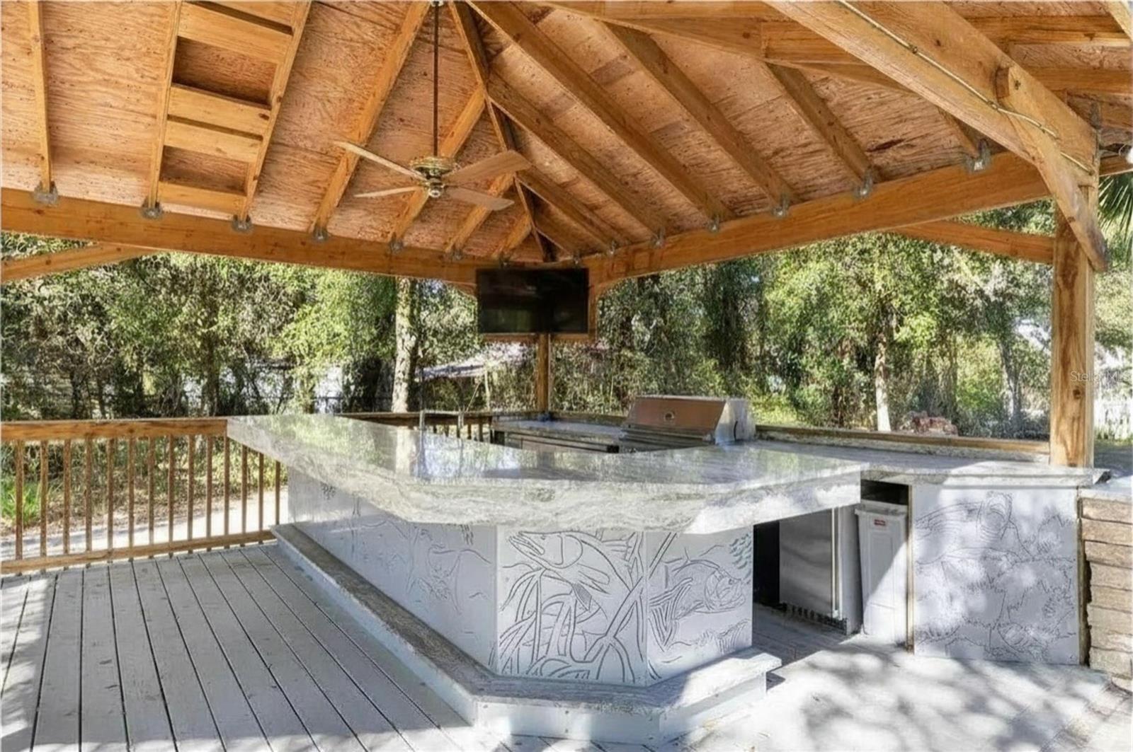 Listing photo id 42 for 9641 Fulton Avenue