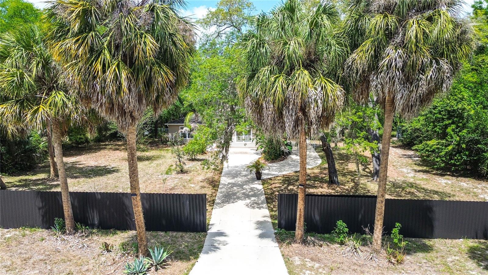 Listing photo id 55 for 9641 Fulton Avenue