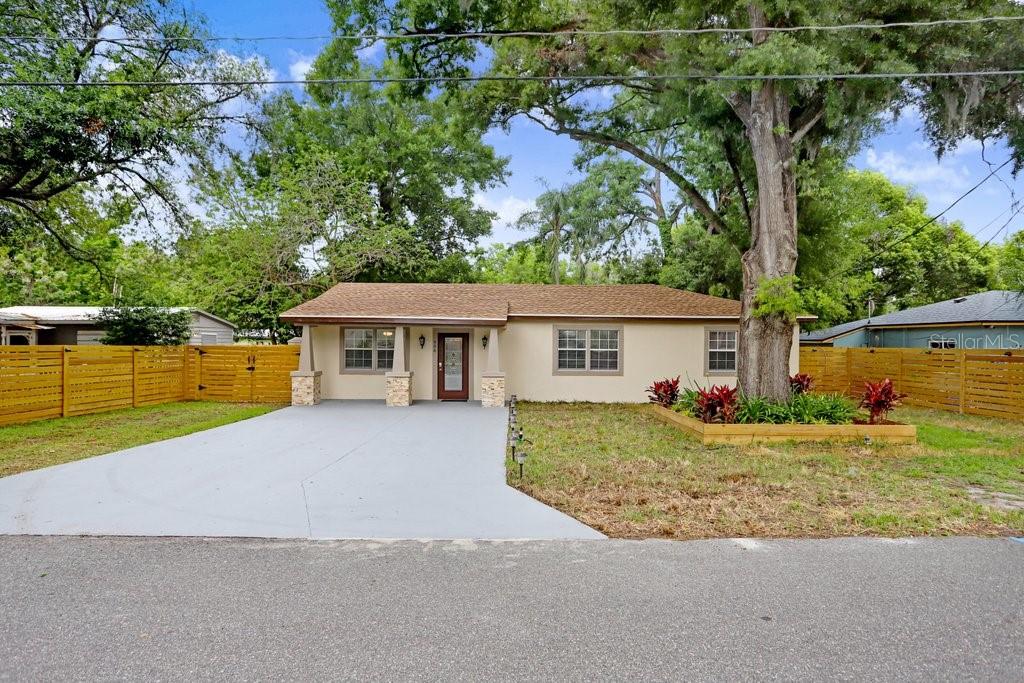 Image 10 of 39 For 906 Woodlawn Avenue