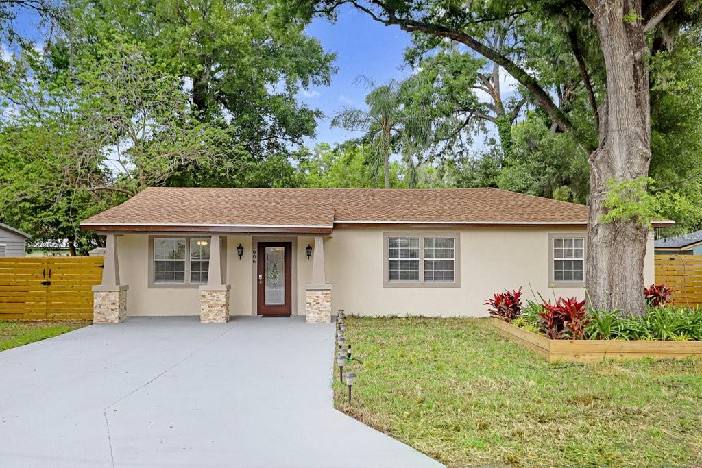 Image 11 of 39 For 906 Woodlawn Avenue