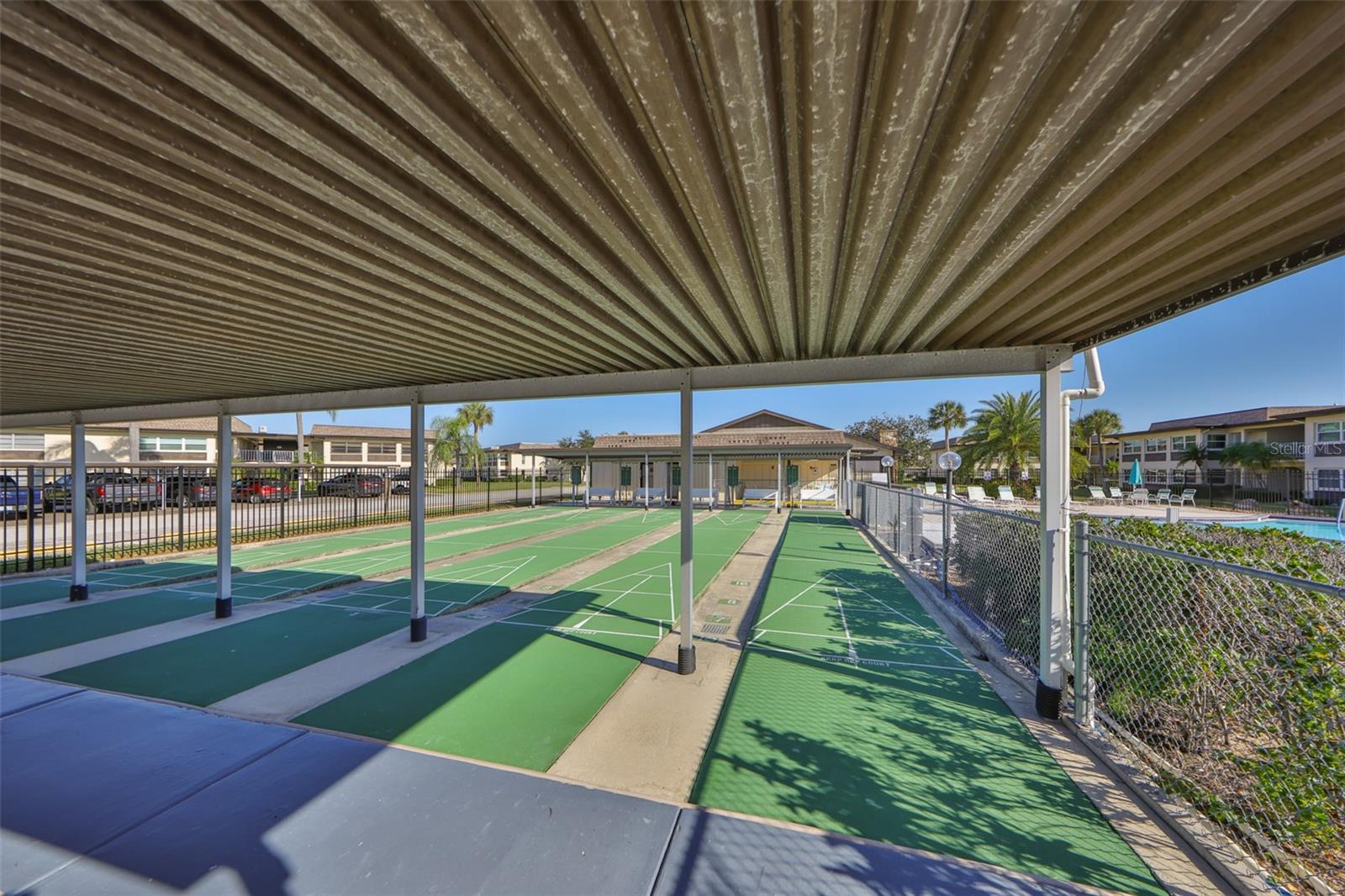 Listing photo id 39 for 4736 Jasper Dr  103