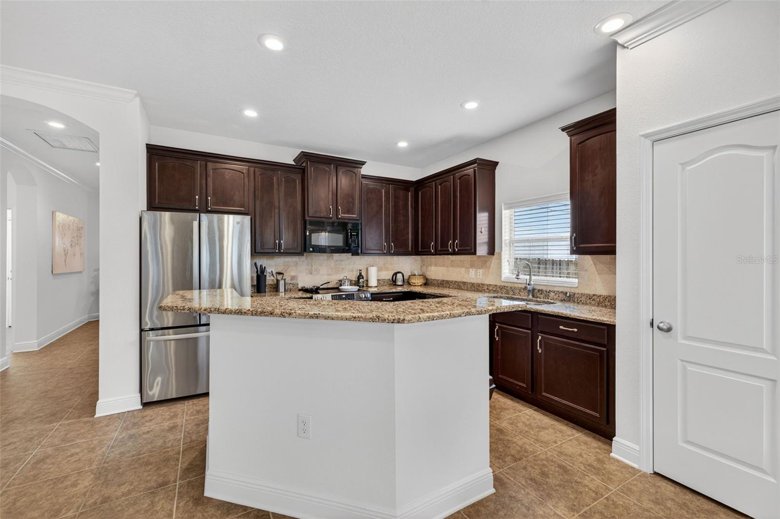 Image 11 of 33 For 3204 Marlin Avenue