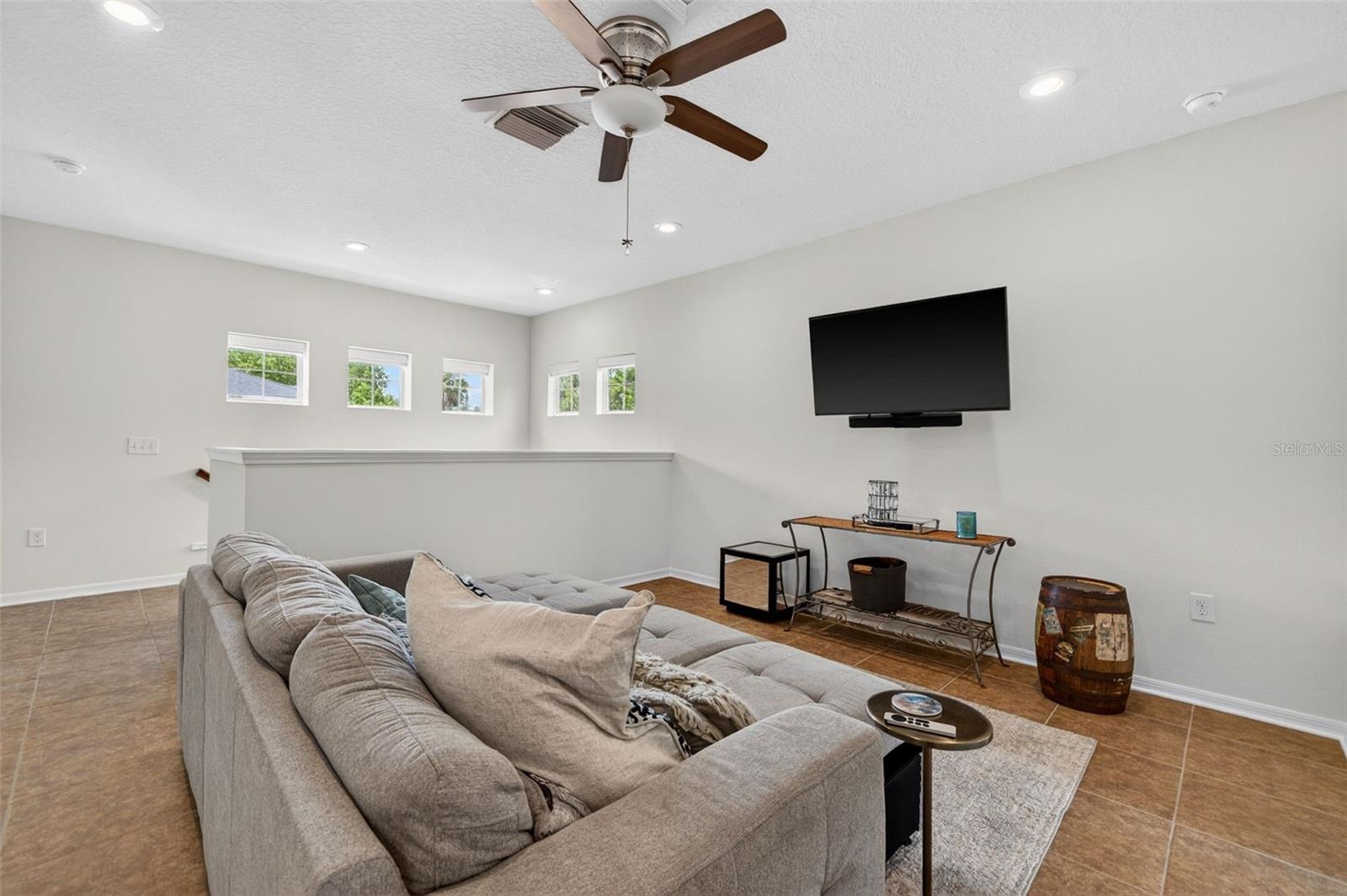 Image 15 of 33 For 3204 Marlin Avenue