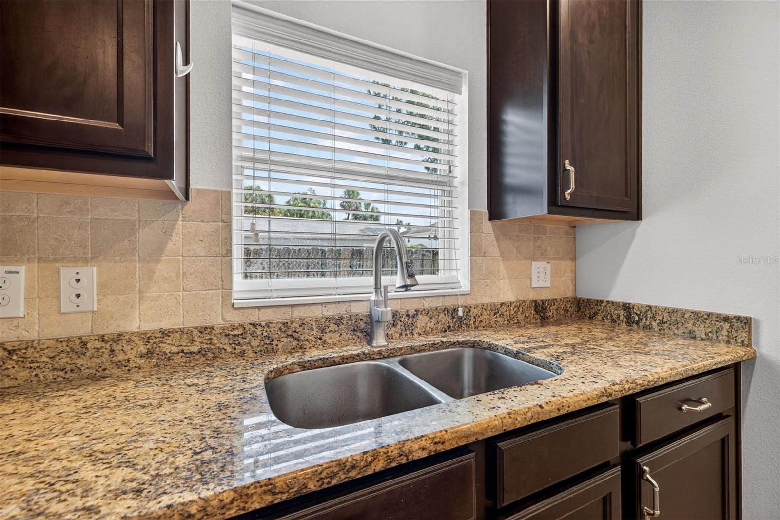 Image 16 of 33 For 3204 Marlin Avenue