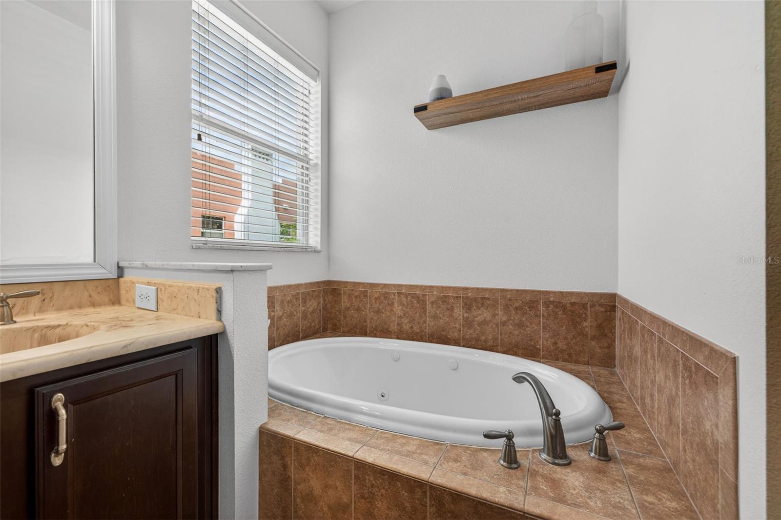 Image 24 of 33 For 3204 Marlin Avenue