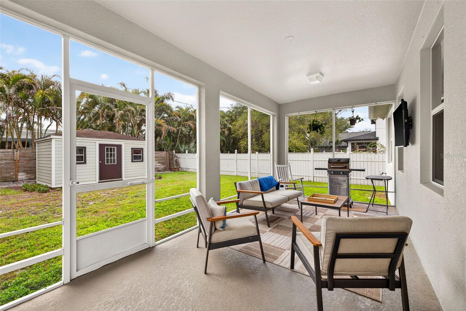 Image 28 of 33 For 3204 Marlin Avenue