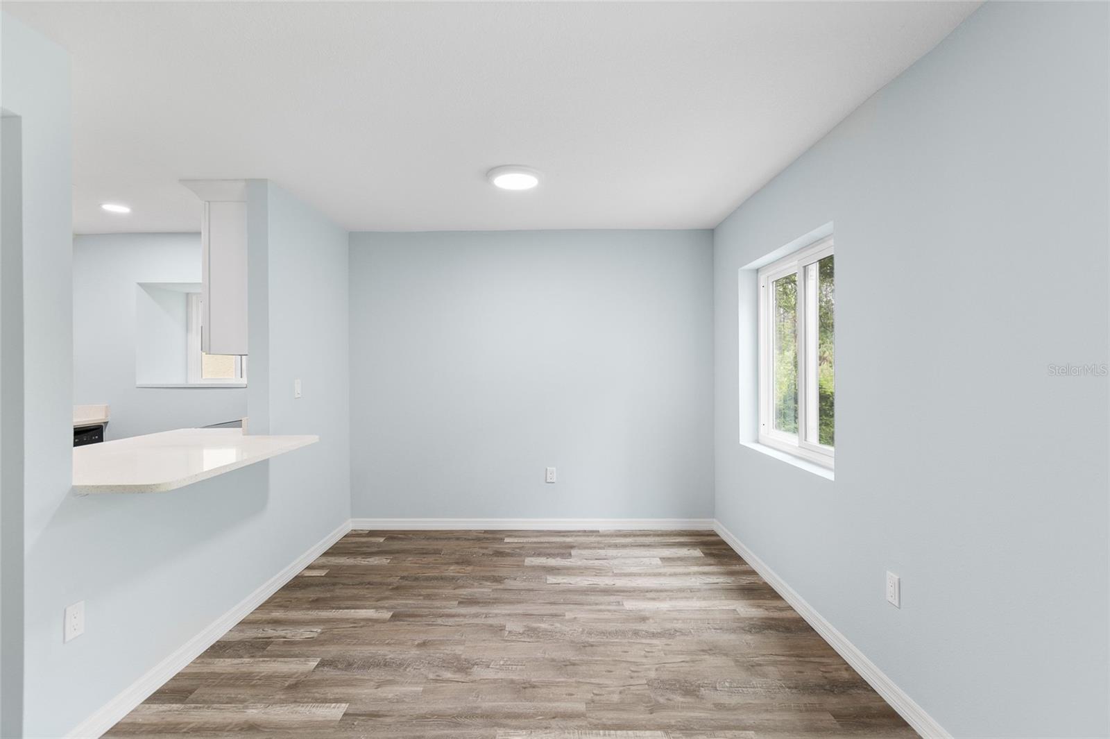 Image 11 of 32 For 4215 Bay Drive 1805b