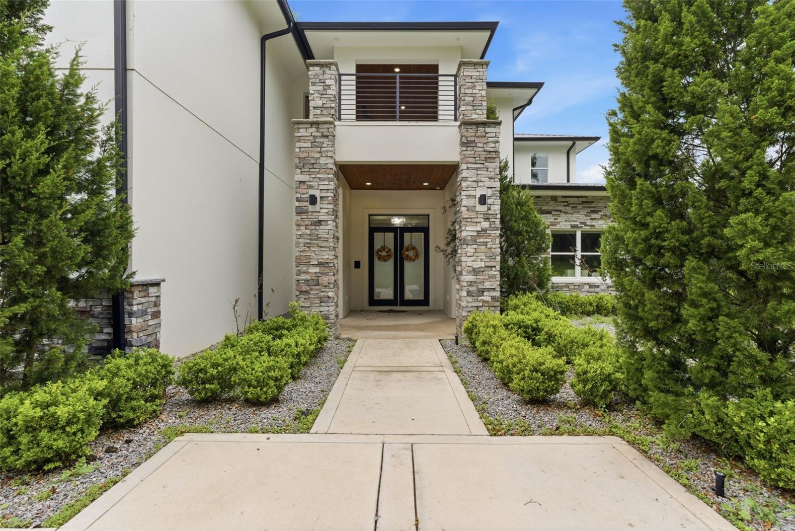 Listing photo id 9 for 8241 Cass Road