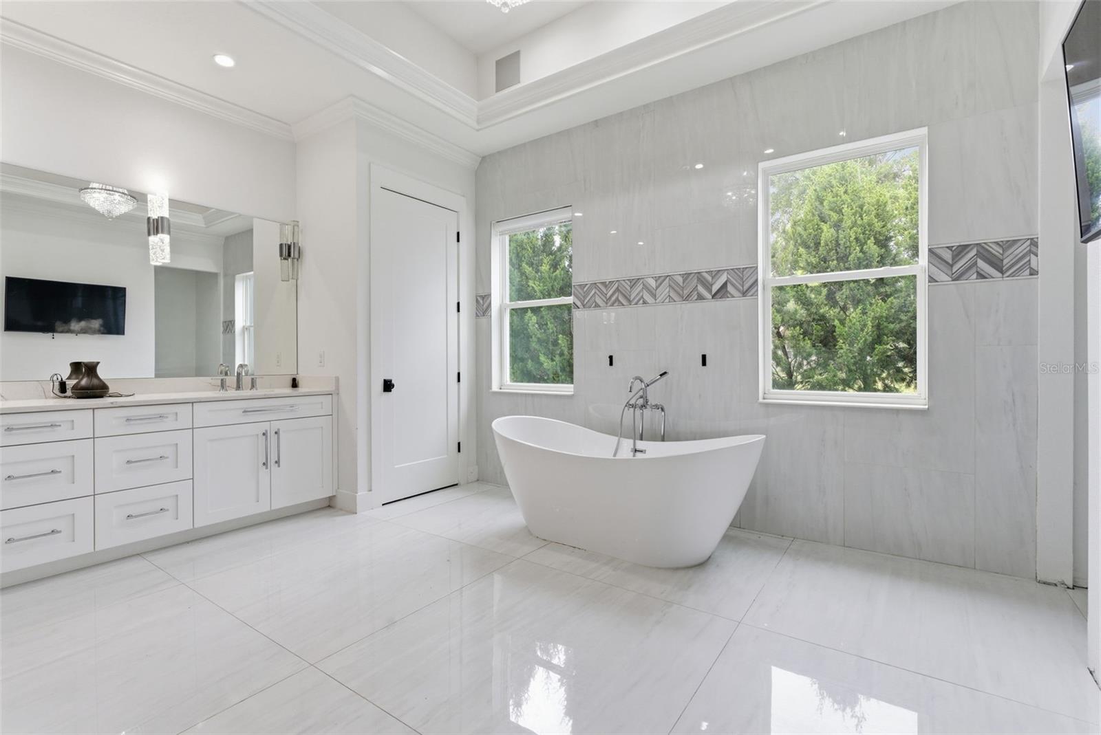 Listing photo id 36 for 8241 Cass Road