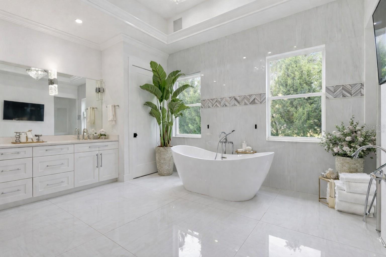 Listing photo id 37 for 8241 Cass Road