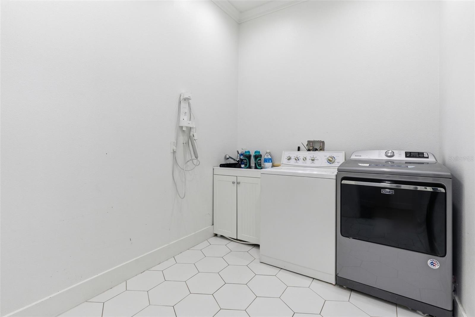 Listing photo id 60 for 8241 Cass Road