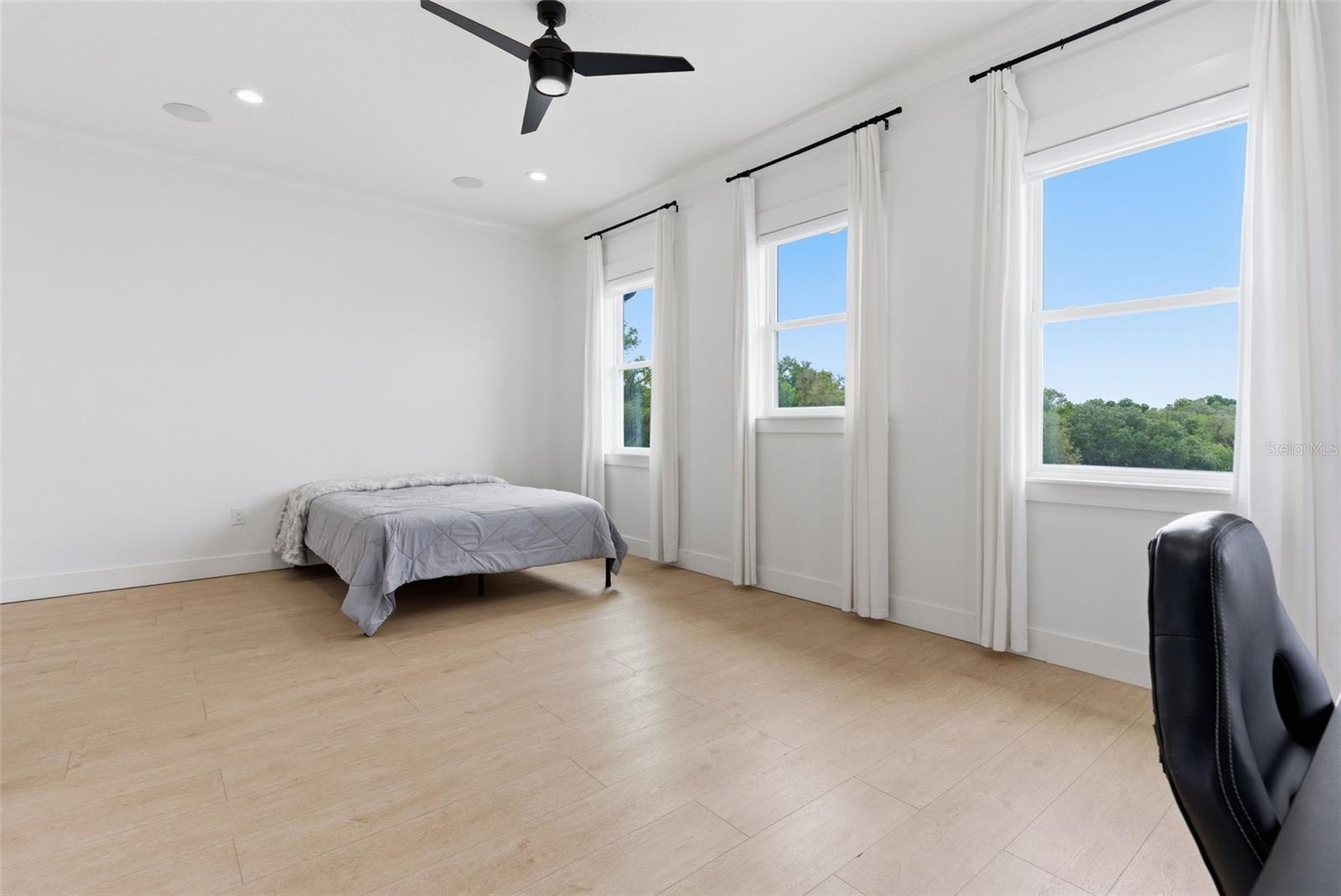 Listing photo id 68 for 8241 Cass Road