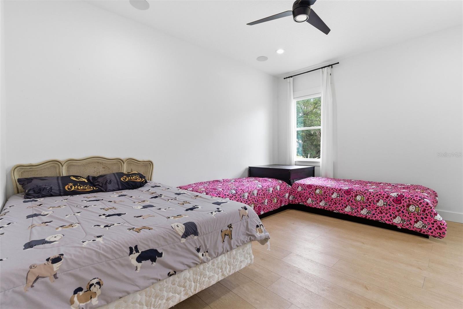 Listing photo id 71 for 8241 Cass Road