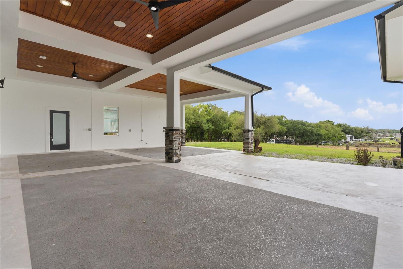 Listing photo id 73 for 8241 Cass Road