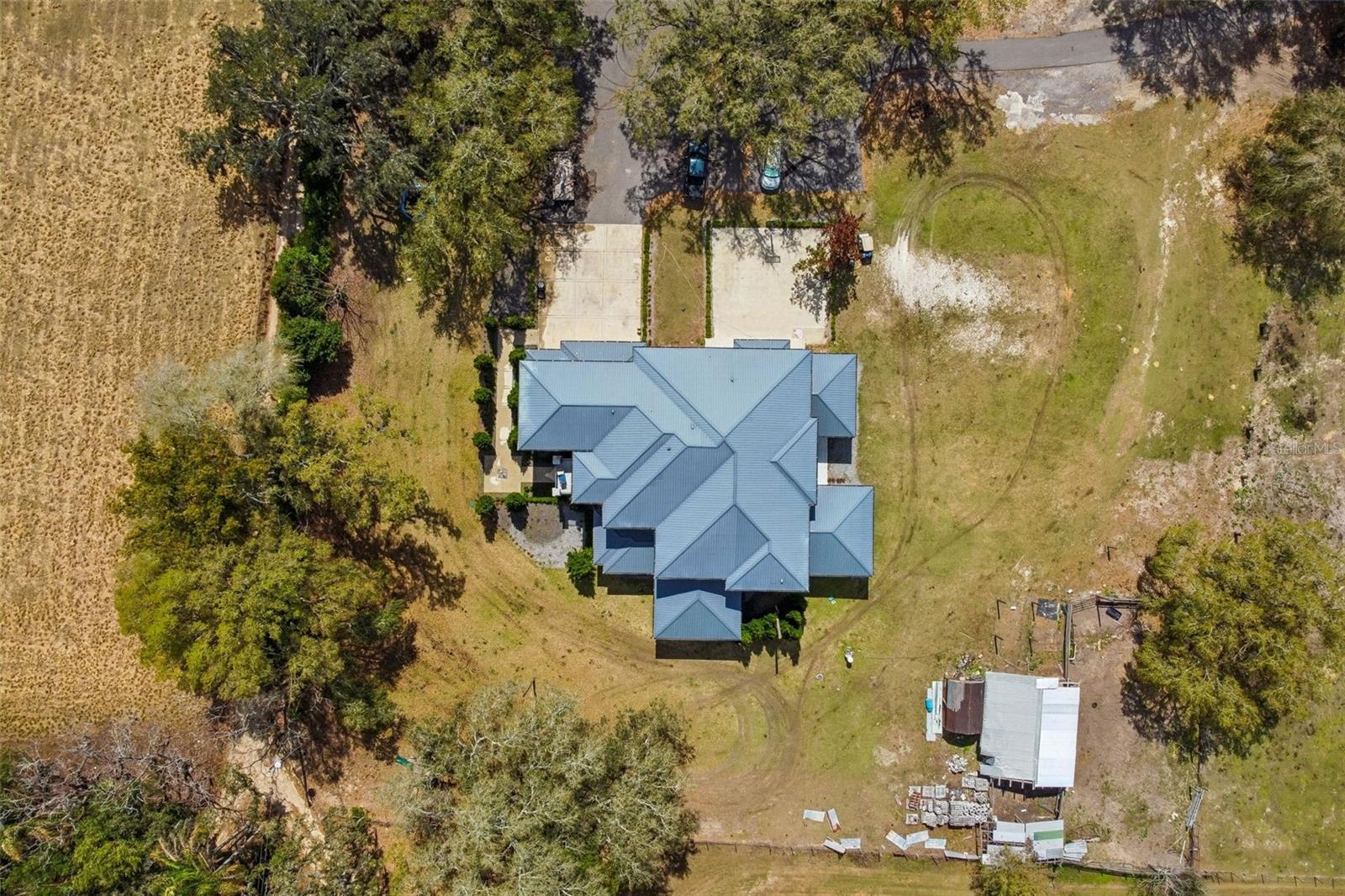 Listing photo id 91 for 8241 Cass Road