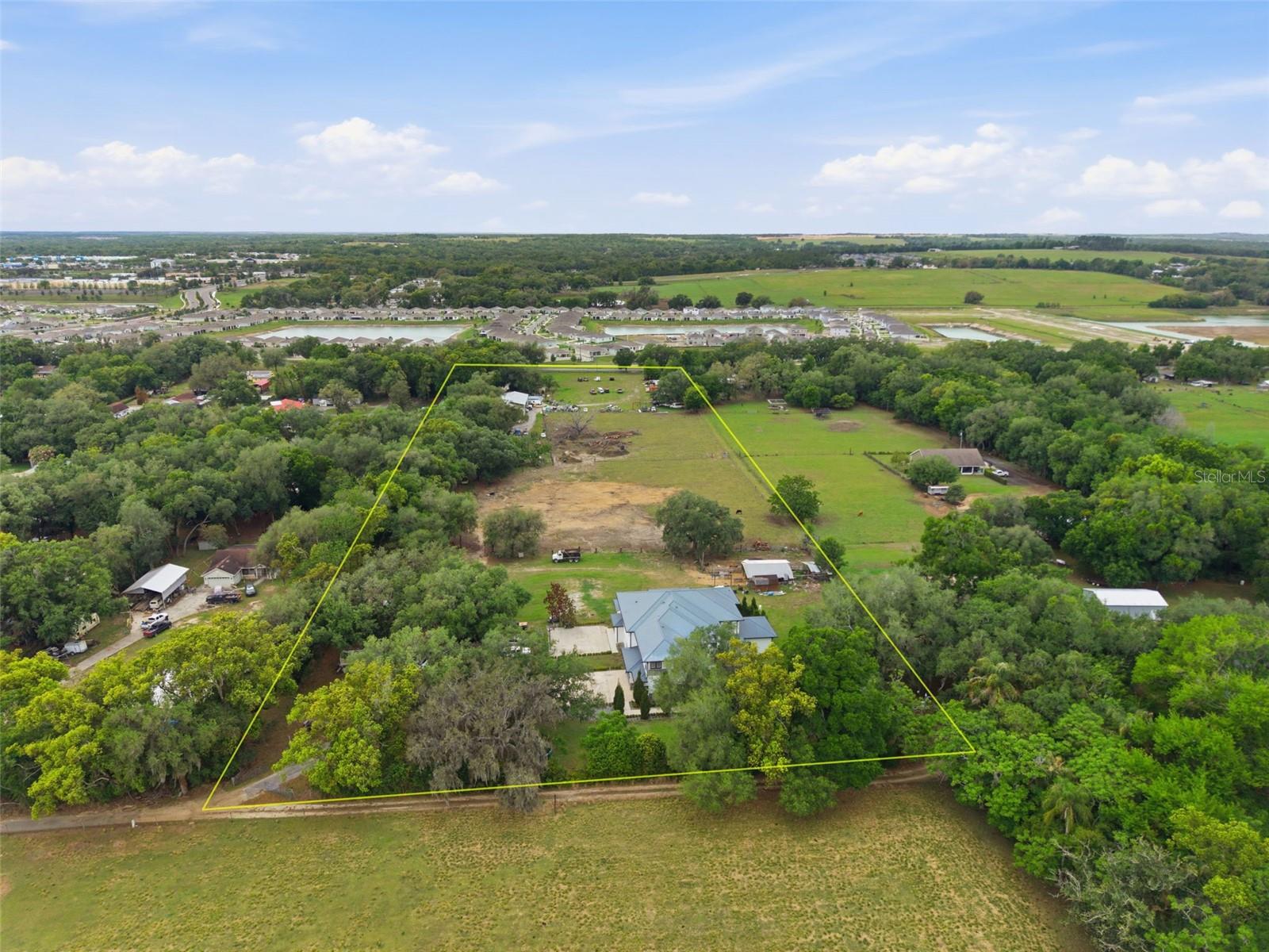 Listing photo id 93 for 8241 Cass Road