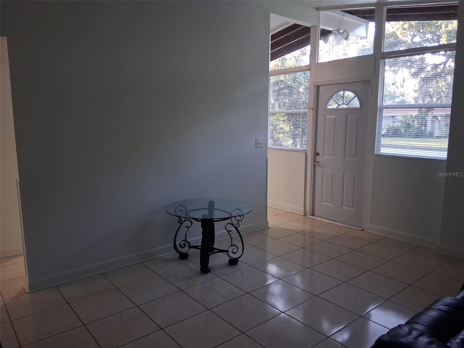 Image 7 of 7 For 924 Lakewood Avenue