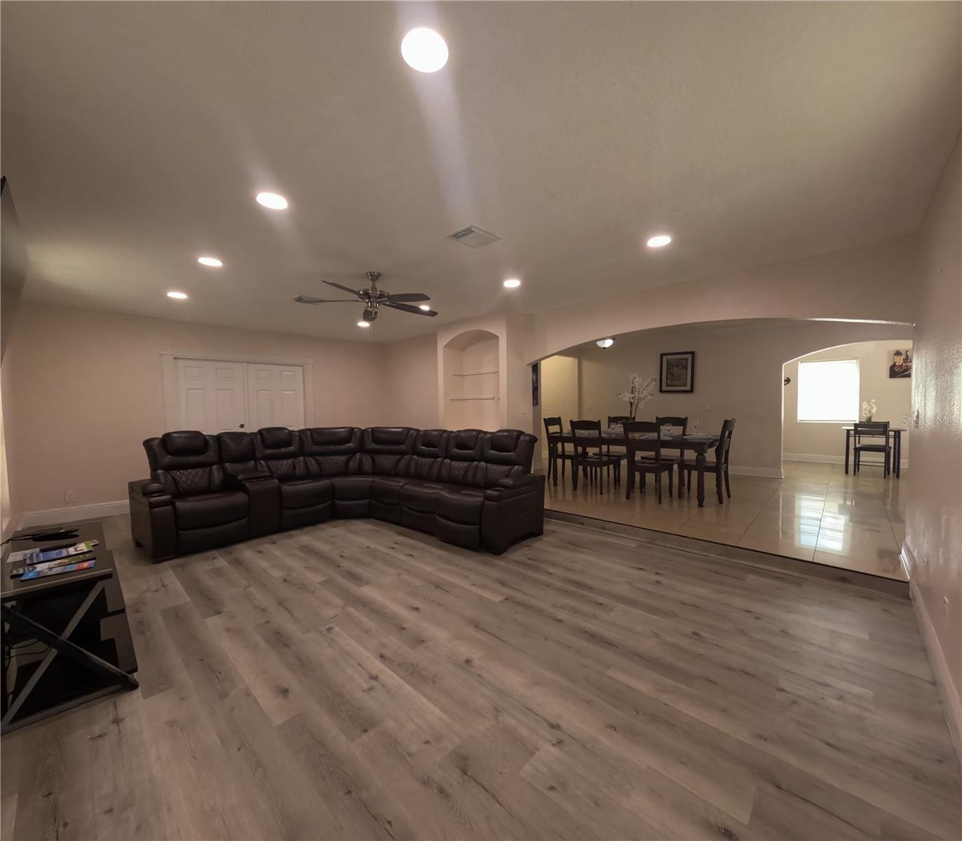 Image 18 of 76 For 8507 Brooks Street