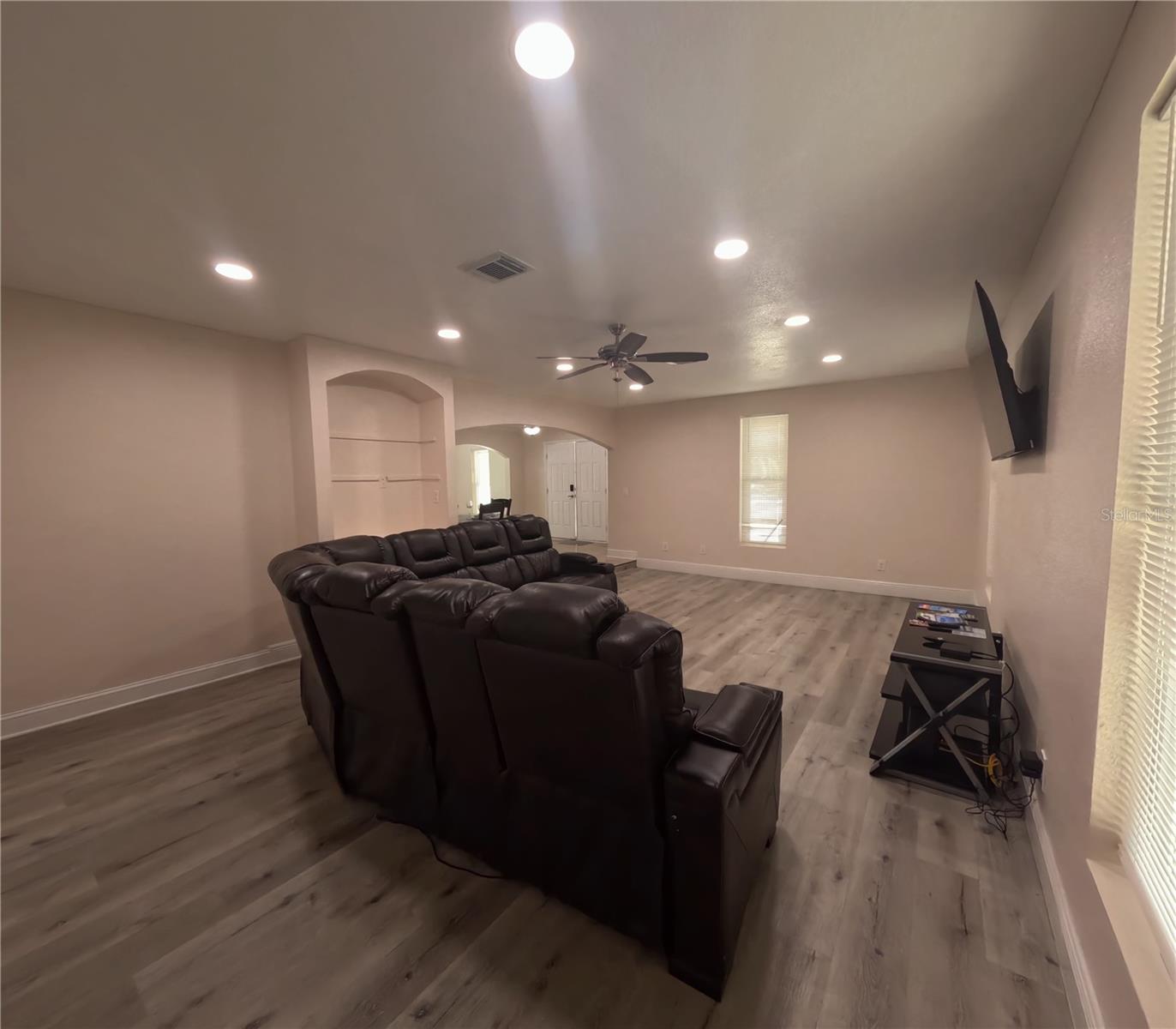 Image 19 of 76 For 8507 Brooks Street