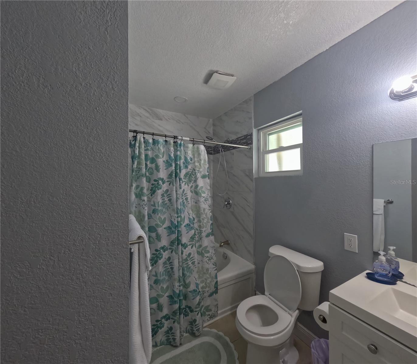 Image 40 of 76 For 8507 Brooks Street