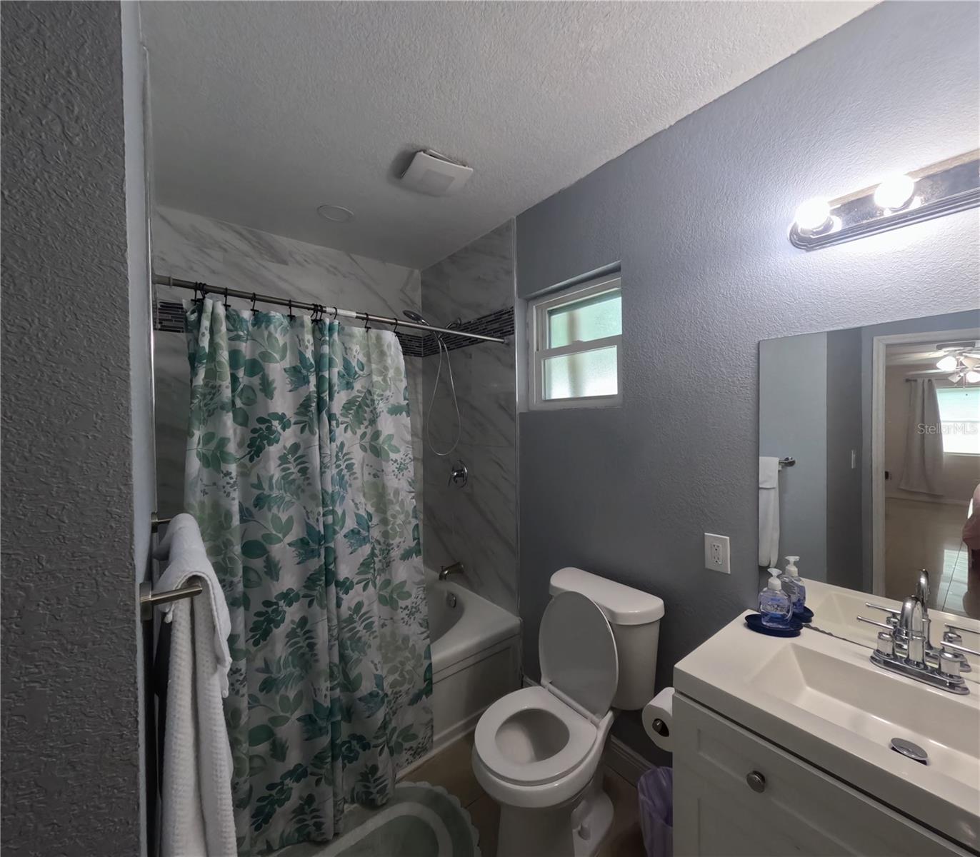 Image 41 of 76 For 8507 Brooks Street