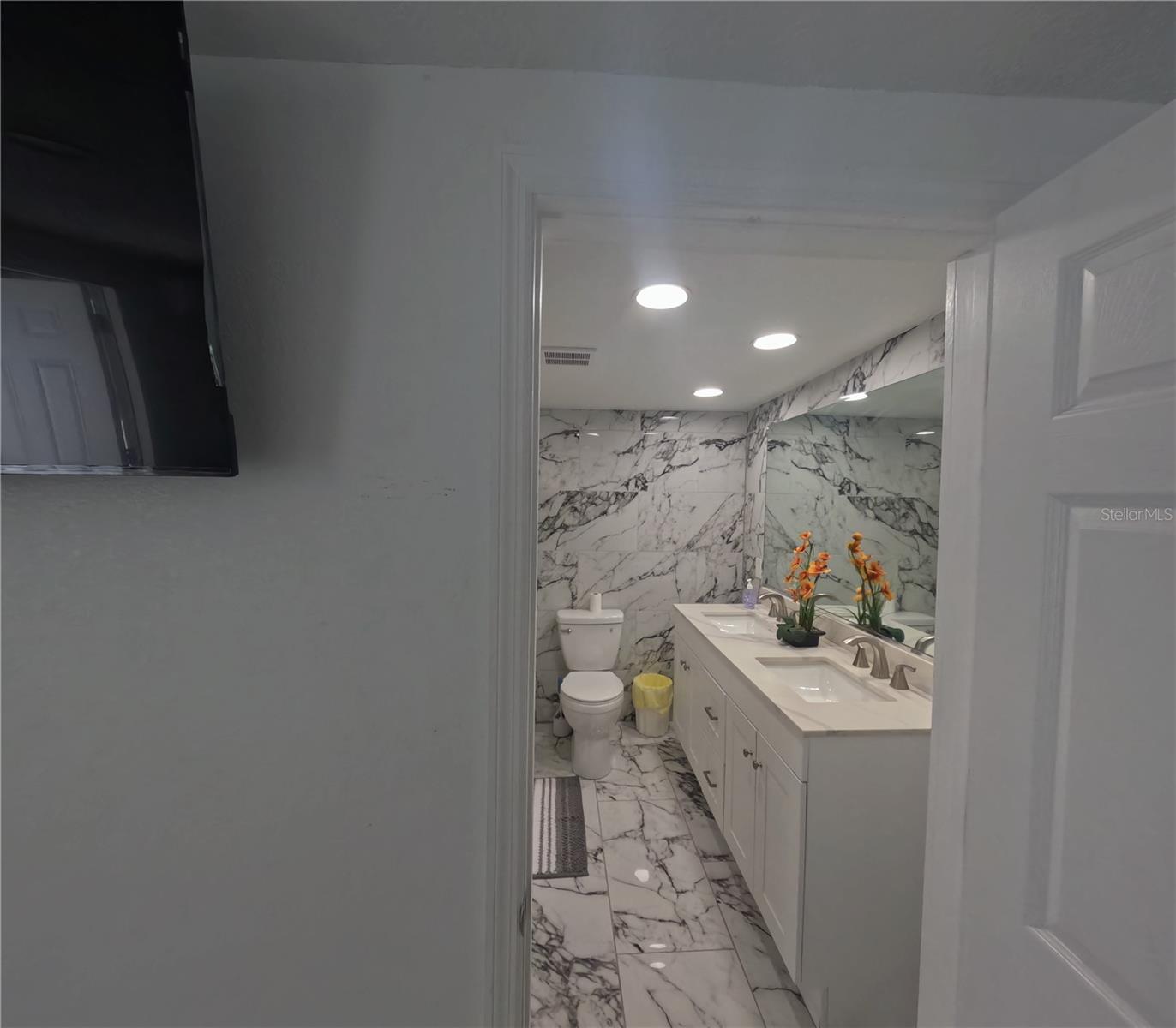 Image 55 of 76 For 8507 Brooks Street