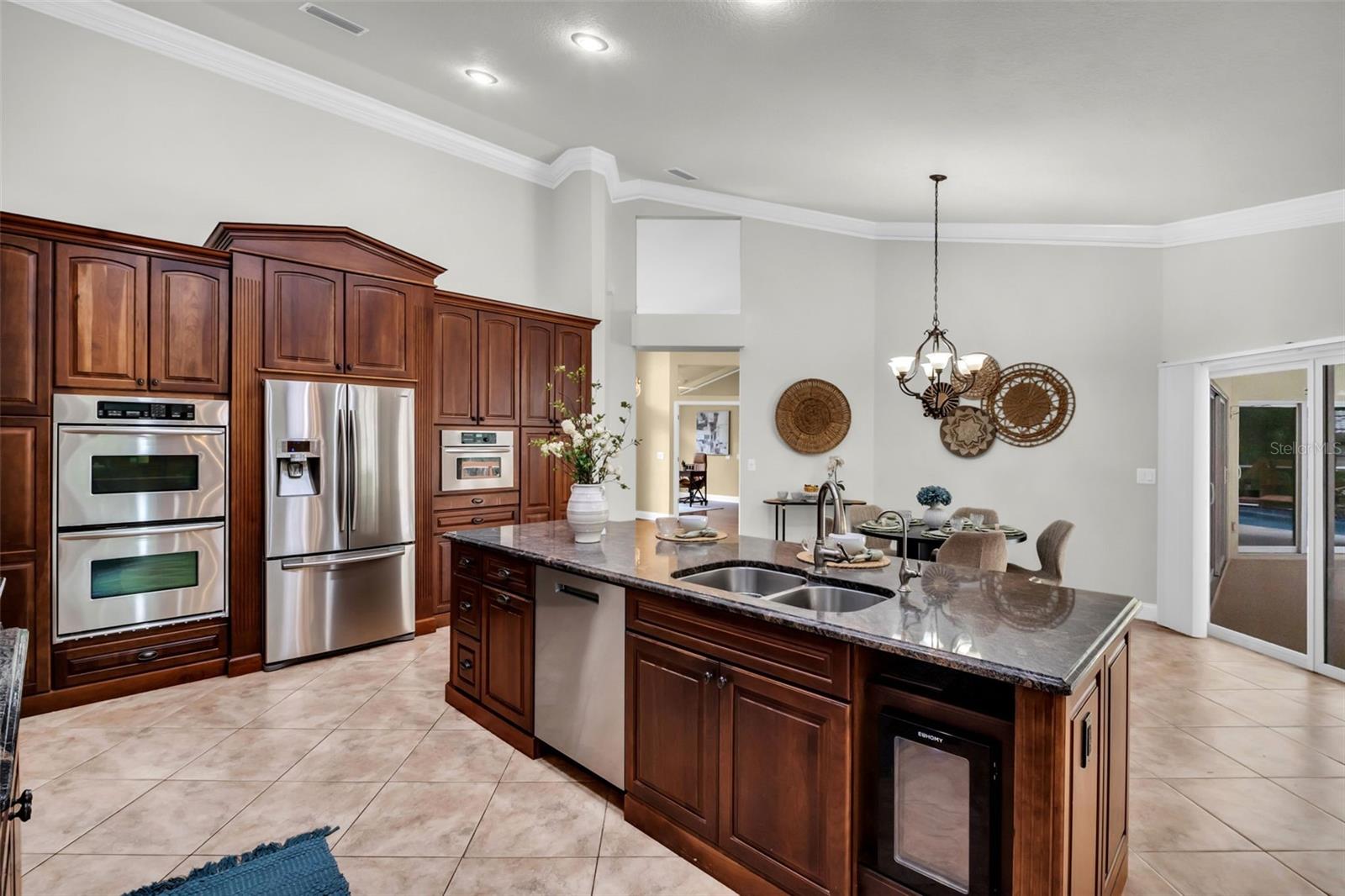 Image 20 of 85 For 1404 East Lake Woodlands Parkway