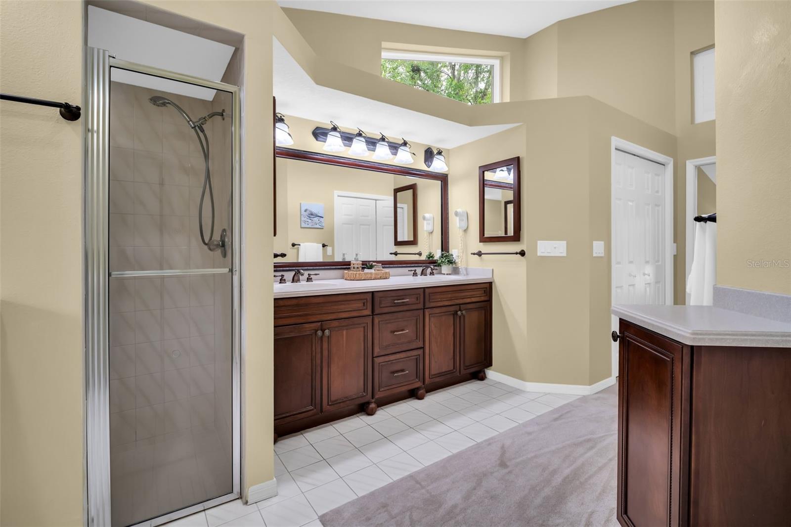 Image 37 of 85 For 1404 East Lake Woodlands Parkway