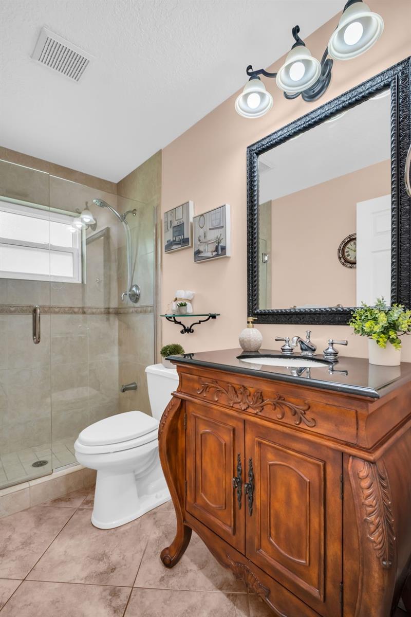 Image 46 of 85 For 1404 East Lake Woodlands Parkway