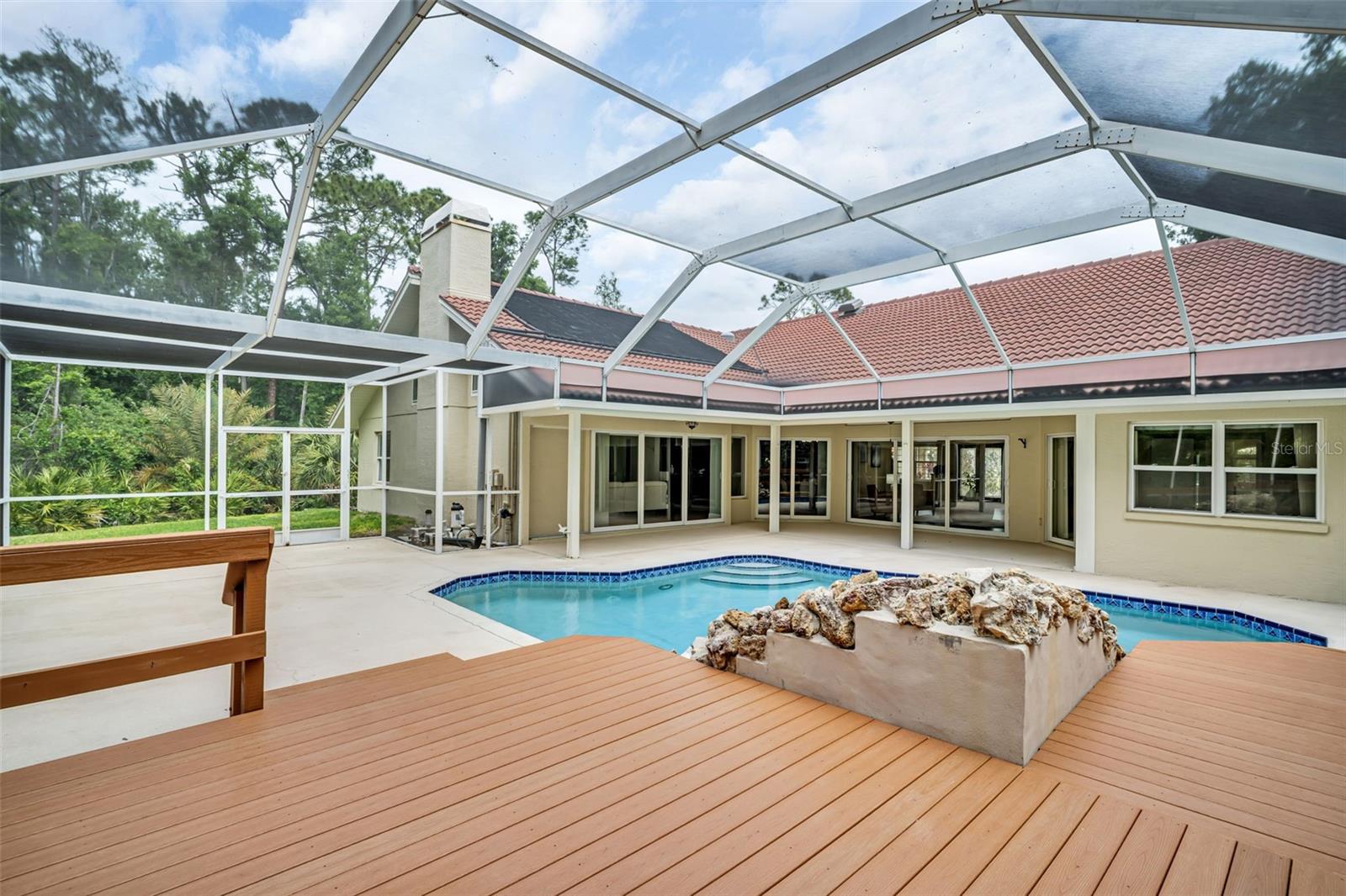 Image 55 of 85 For 1404 East Lake Woodlands Parkway