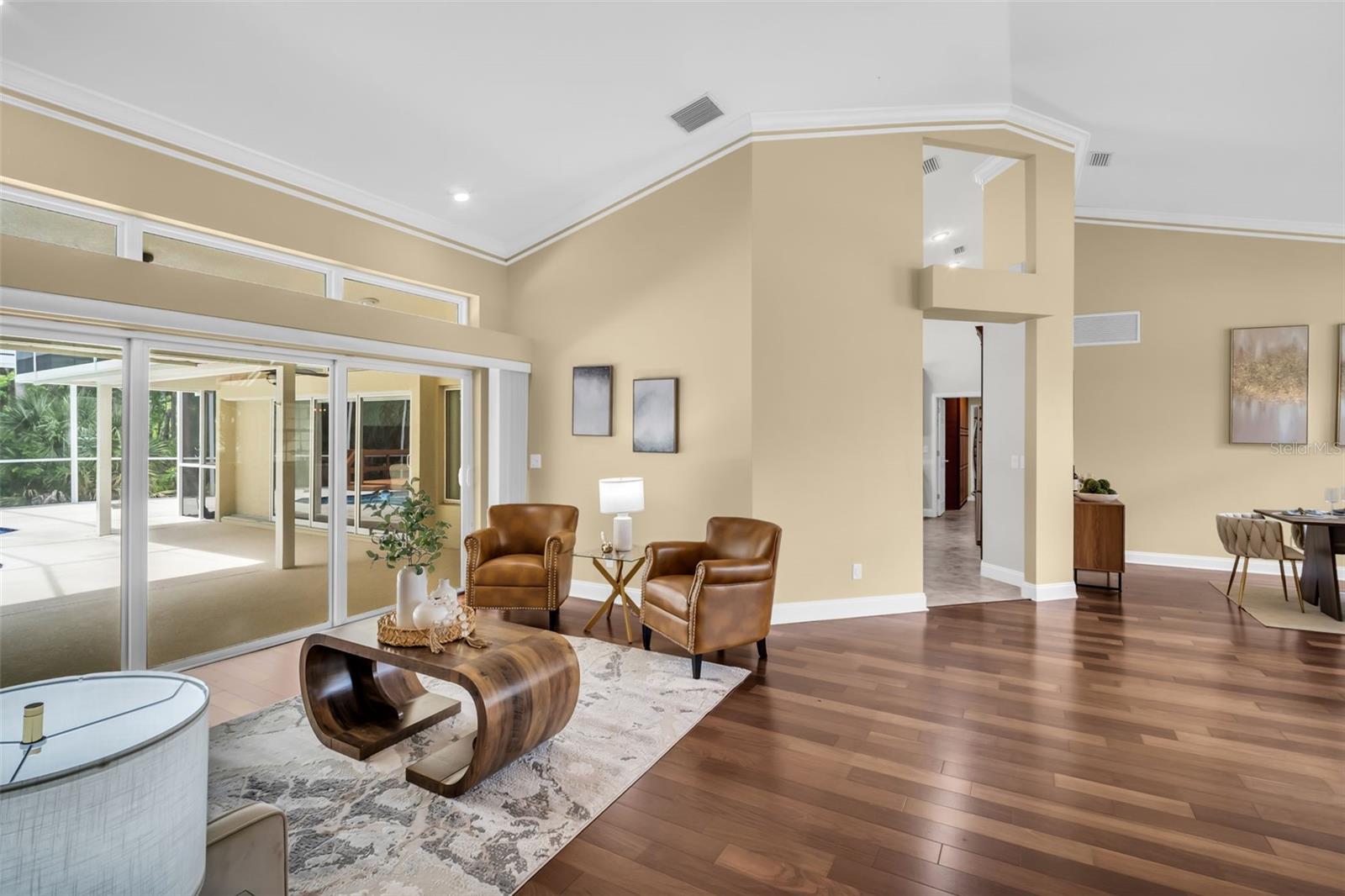 Image 7 of 85 For 1404 East Lake Woodlands Parkway